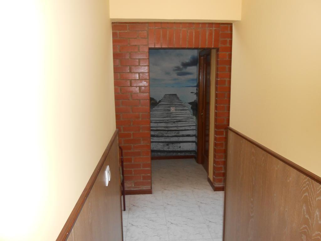 Hostal Restaurante El Abuelo Trobajo Del Camino Exteriör bild